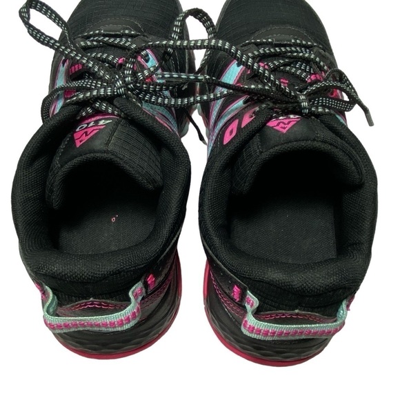 New Balance 410V7 Trail Running Shoes | Size 8.5 - Picture 4 of 8